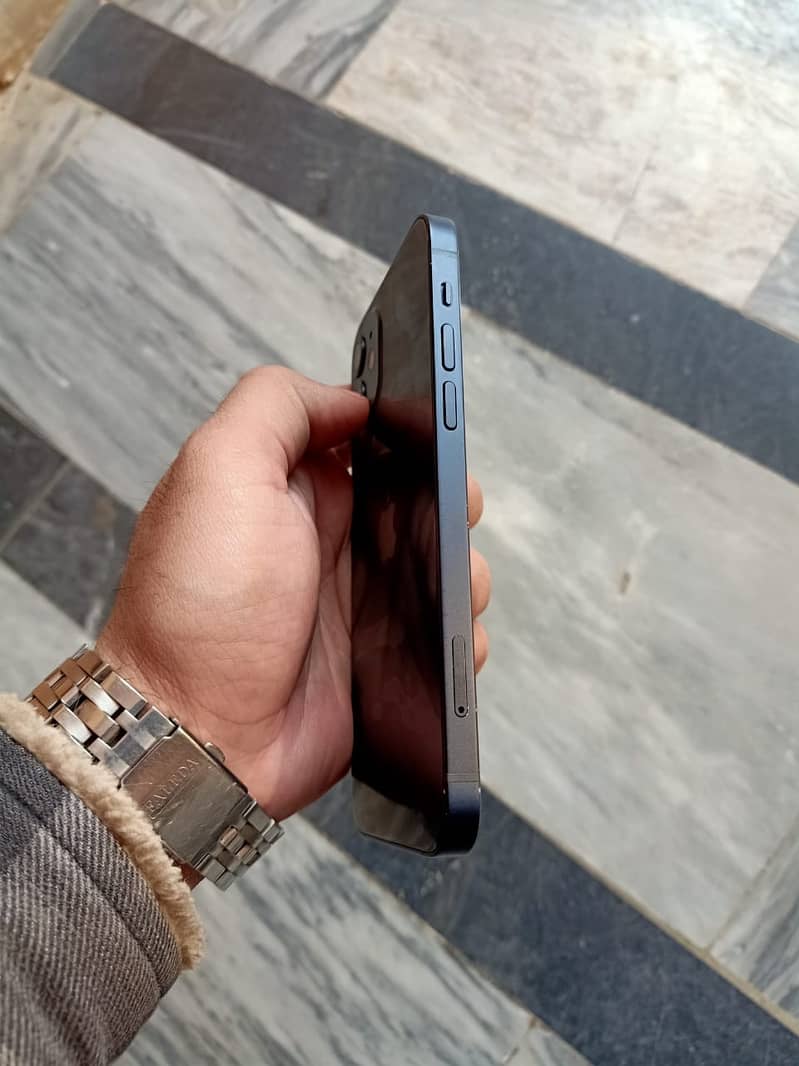 iPhone 12 jv 5