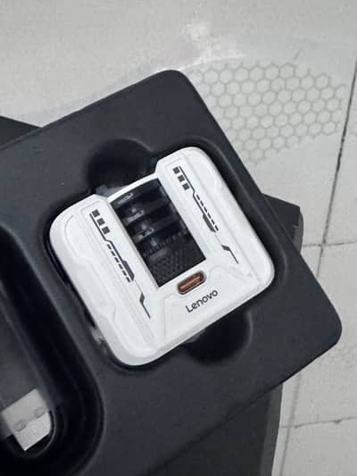 LP 49 lenovo box pack earbuds