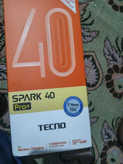 Tecno spark 40 pro plus