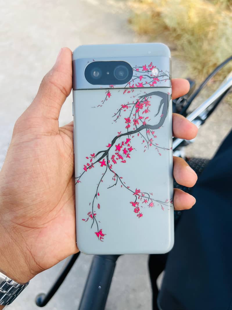 Google Pixel 8 5
