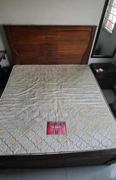 king size bed with 6" mattress