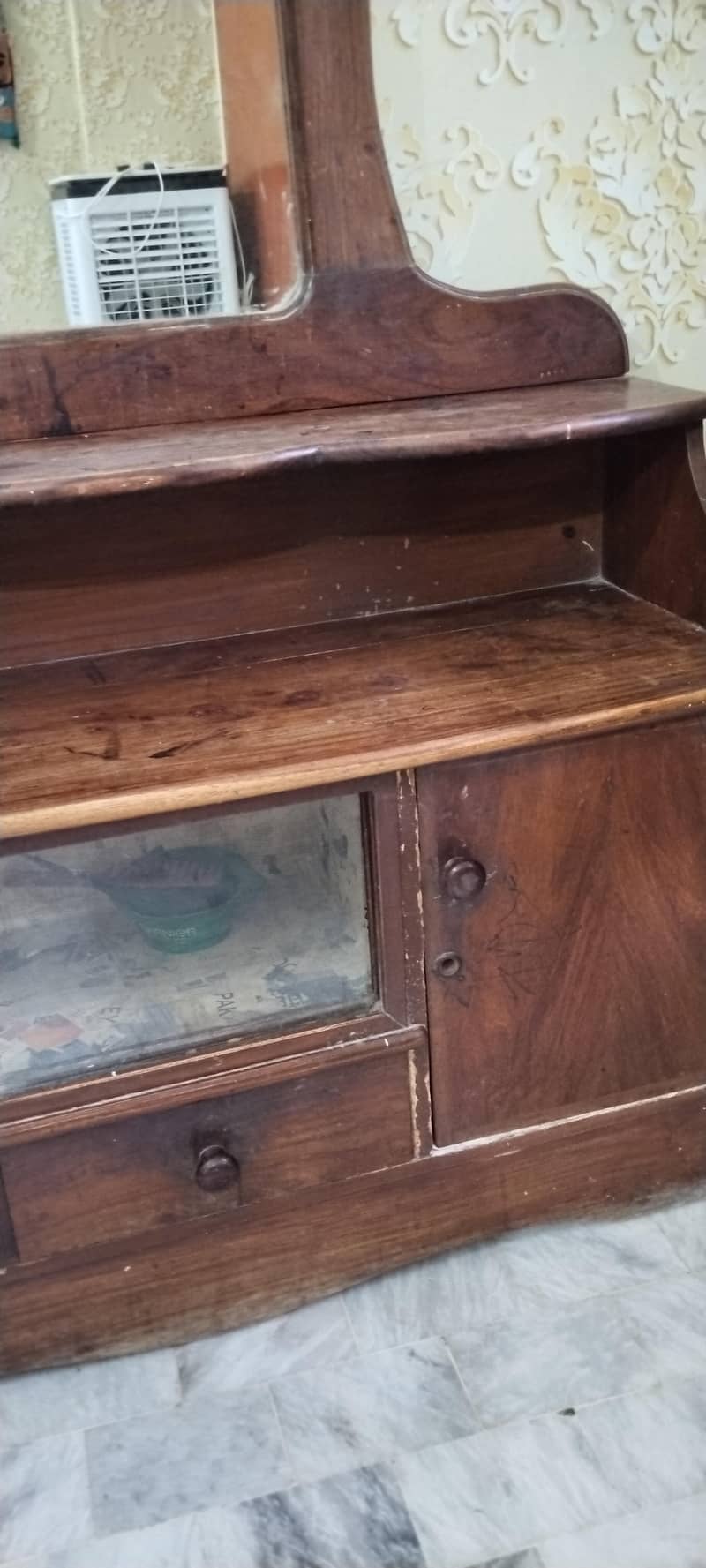 dressing table 1