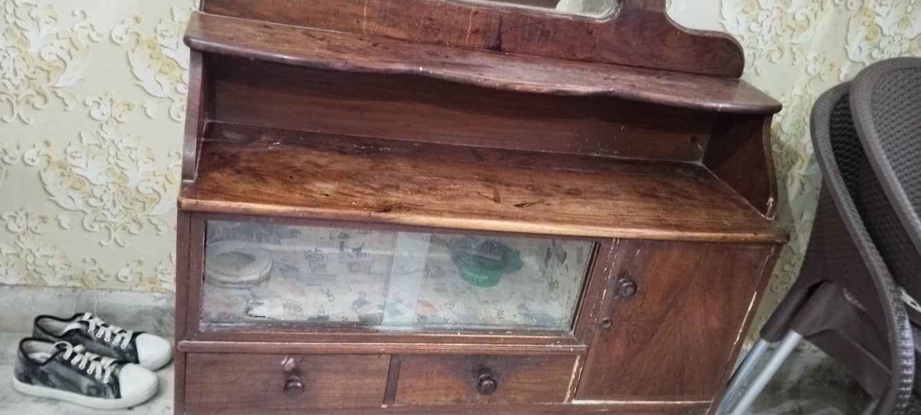 dressing table 3