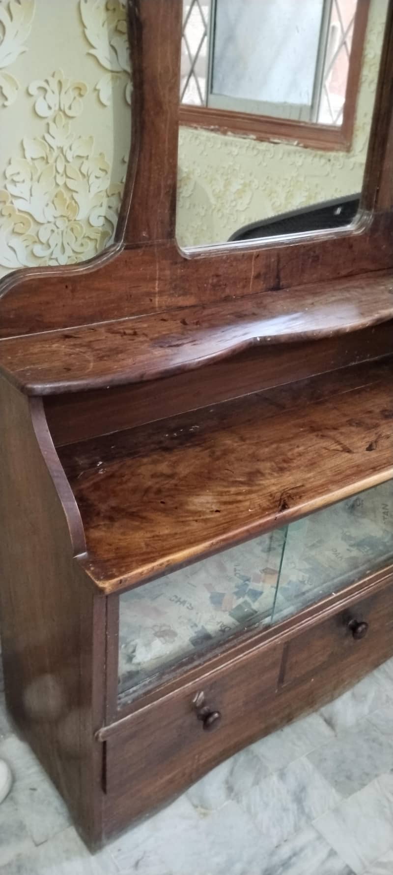 dressing table 4