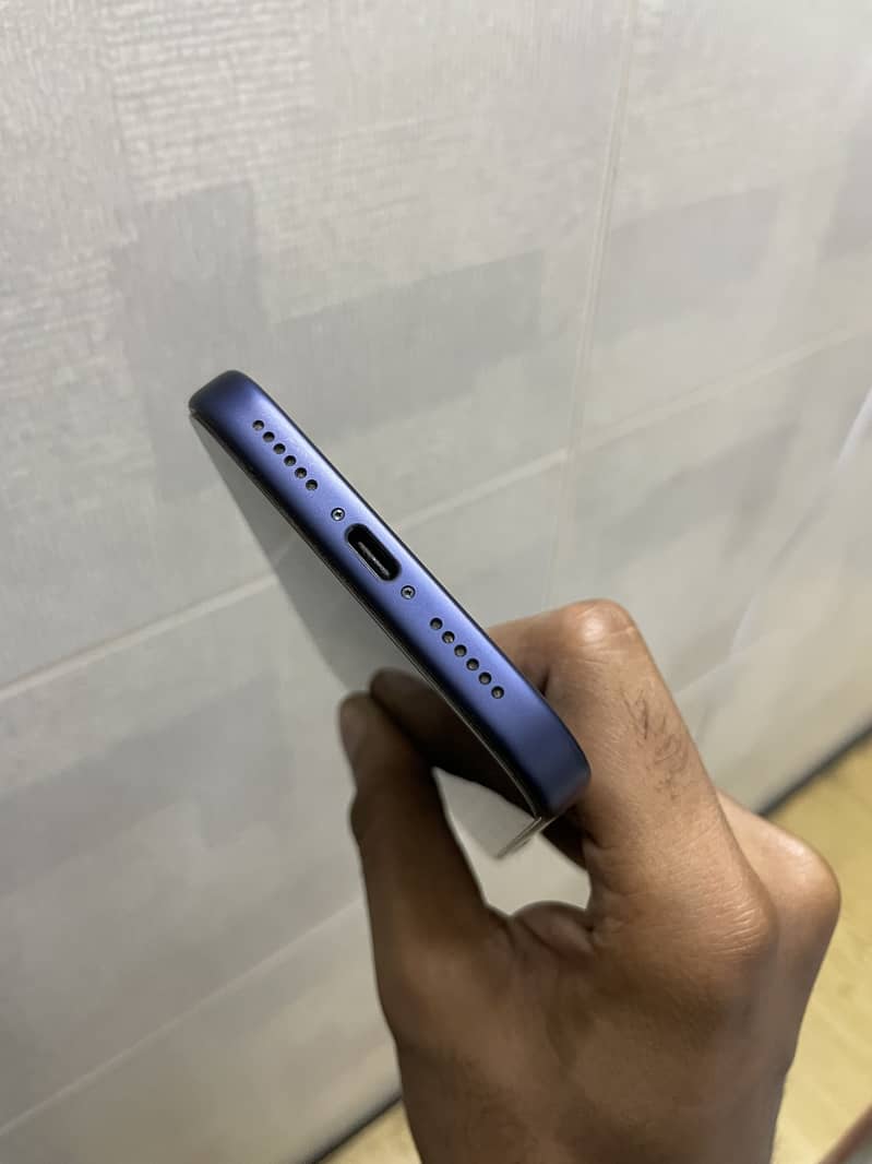 Apple iPhone 17 Pro Max 3