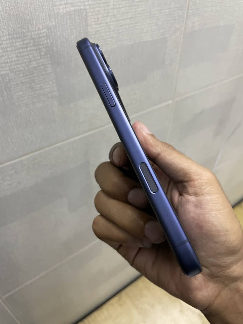 Apple iPhone 17 Pro Max 5