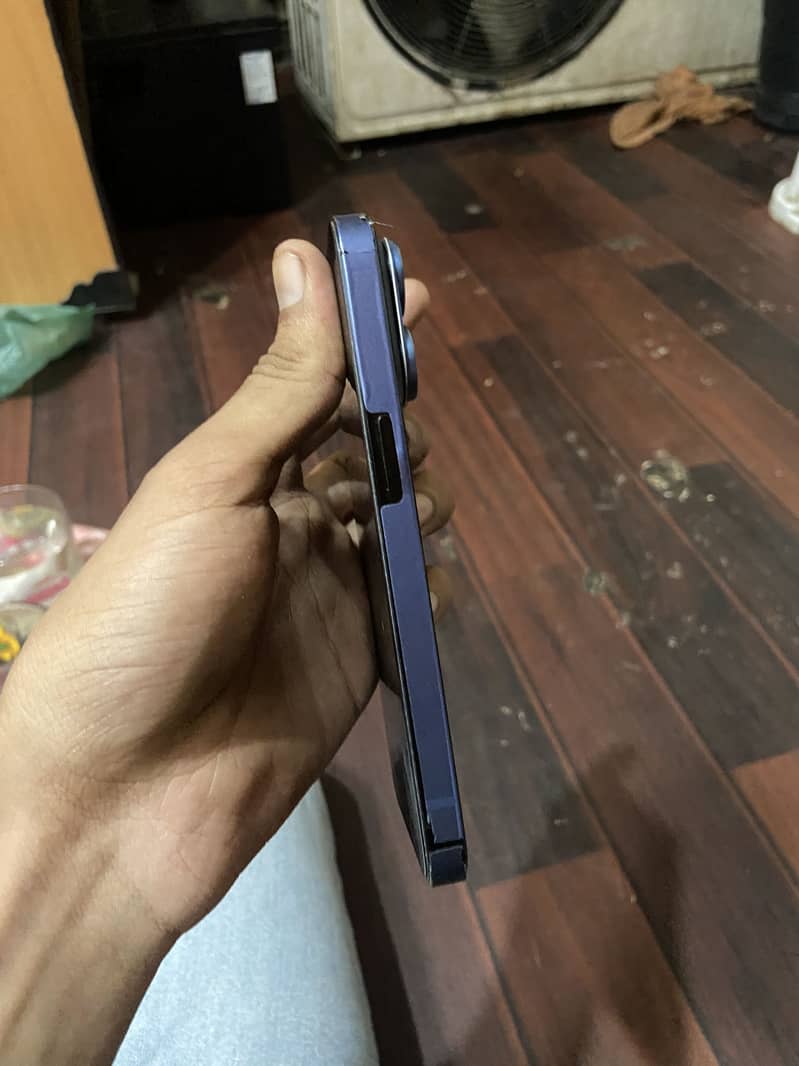 Apple iPhone 14 Pro 1