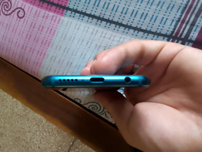 Honor 10 3