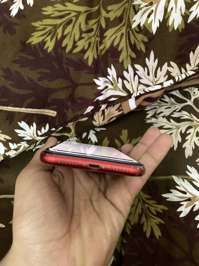 Apple iPhone XR 5