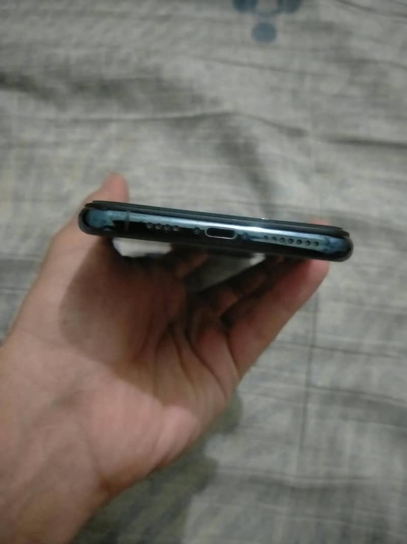 Apple iPhone 11 Pro Max 1