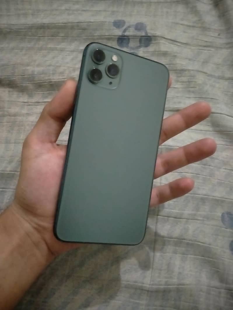 Apple iPhone 11 Pro Max 3
