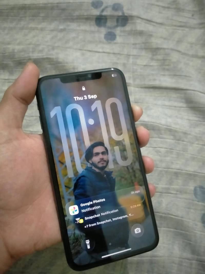 Apple iPhone 11 Pro Max 5