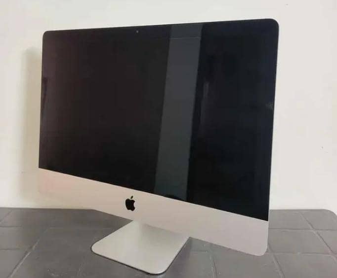 apple 21" LCD built in computer 0