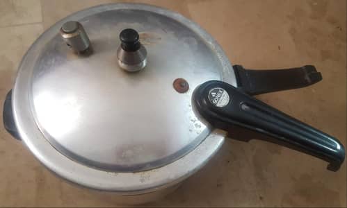 Sonex 7 Litre Aluminium Pressure Cooker | Used |