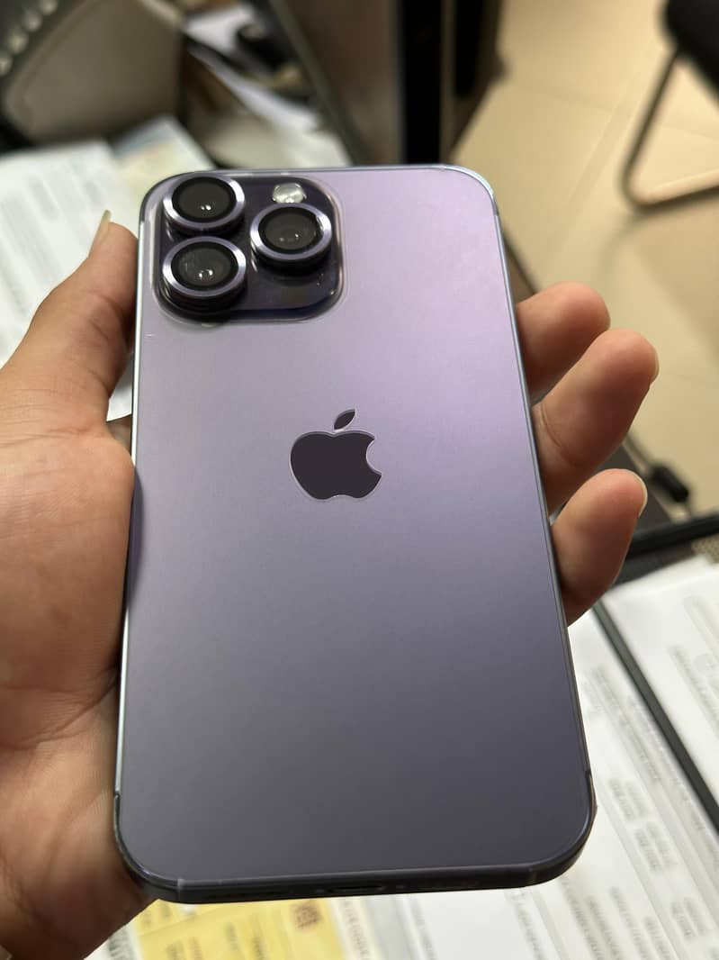 Apple iPhone 14 Pro Max 0