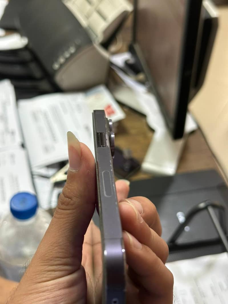Apple iPhone 14 Pro Max 4