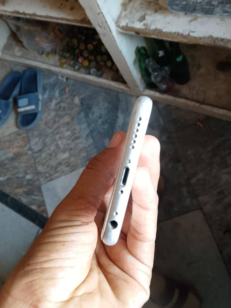 Apple iPhone 6S 3