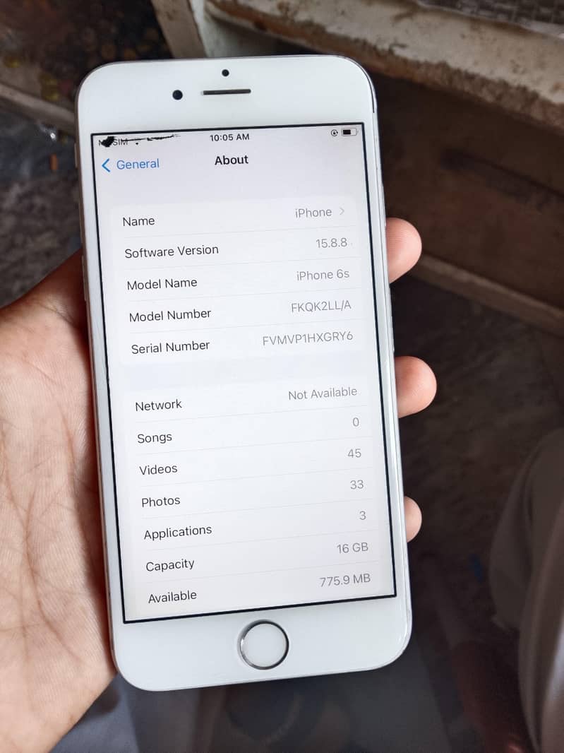 Apple iPhone 6S 4