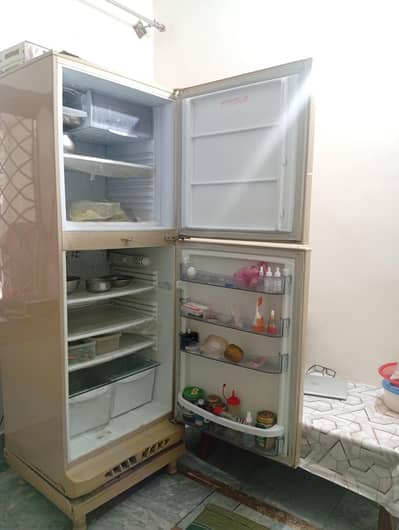 PEL REFRIGERATOR