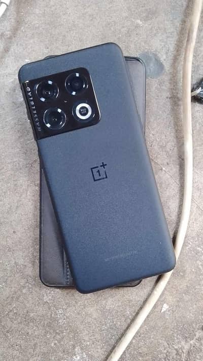 One Plus 10 Pro