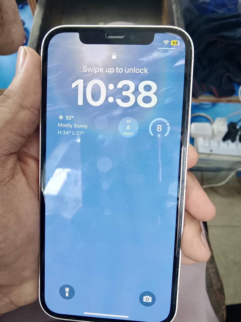 Apple iPhone 12 6