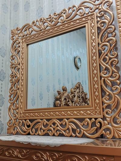 Luxury Golden Carved Dressing Table with Mirror - Brand New Condition
