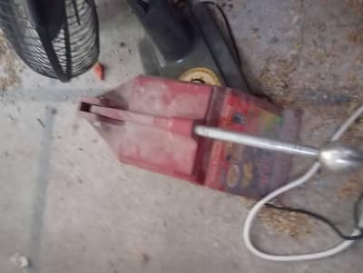Chips cutting machine