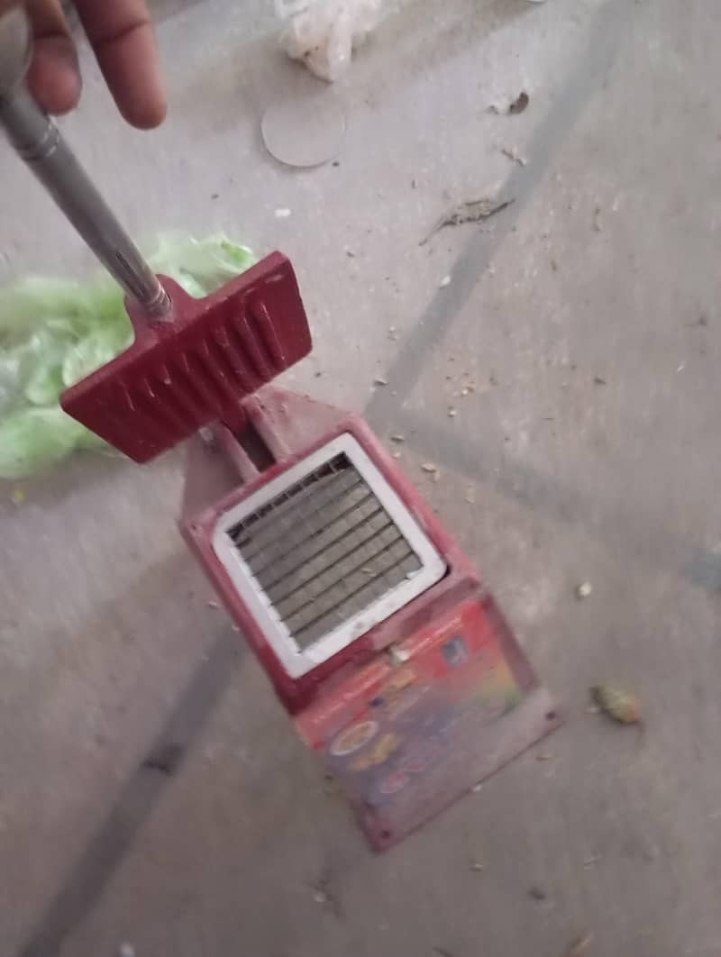 Chips cutting machine 1