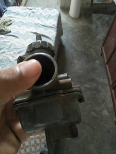 CD 70 carburetor urgent sale ful ok he