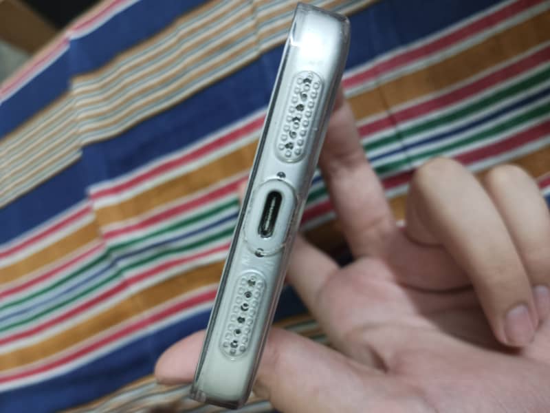 Apple iPhone 17 Pro Max 3