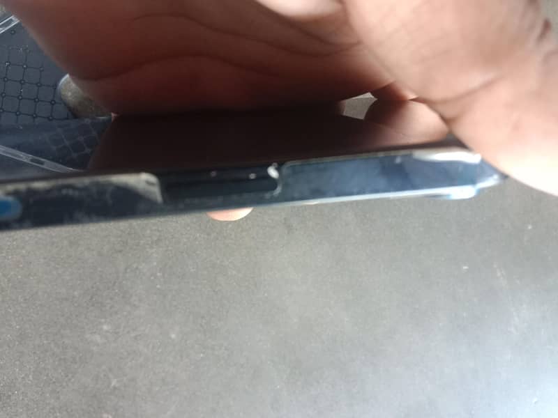 Apple iPhone 13 4