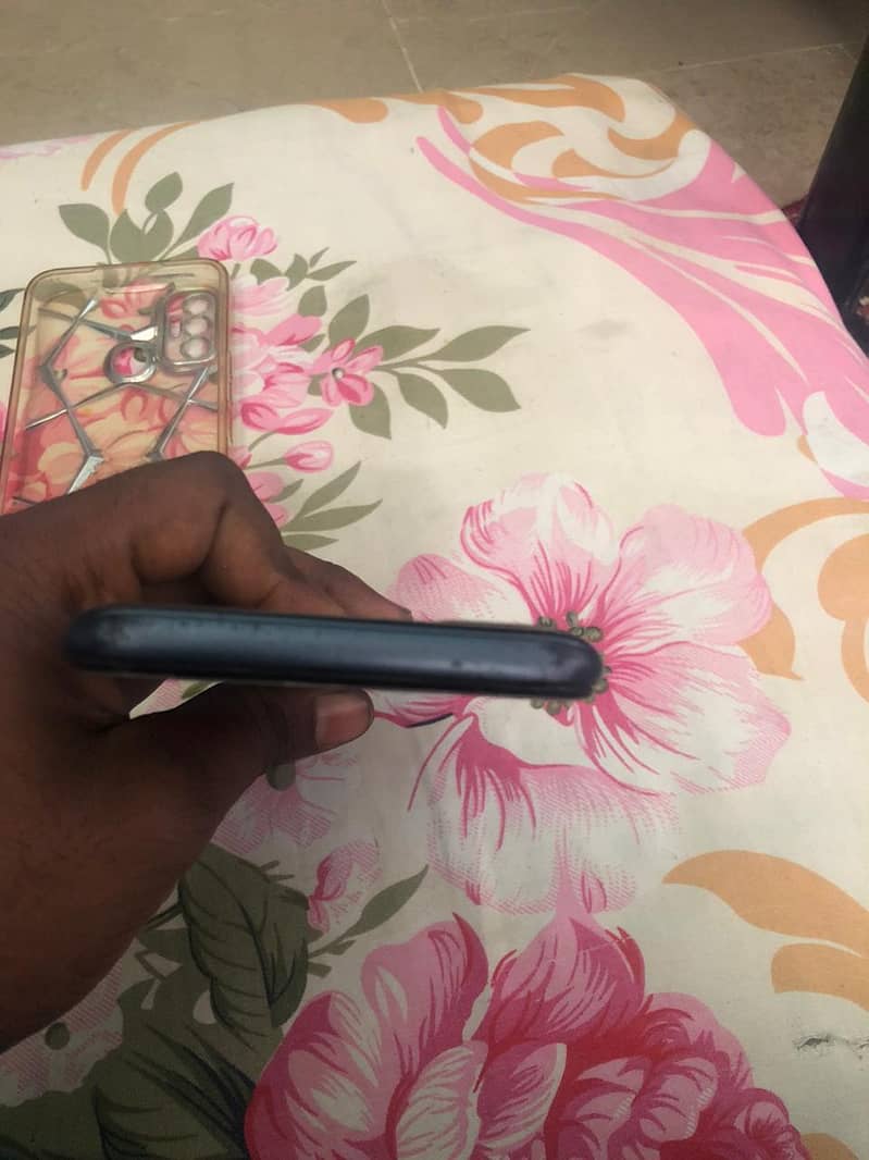 Tecno Spark 7 6