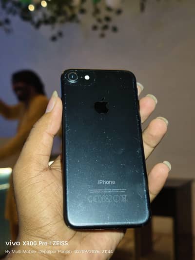 Apple iPhone 7