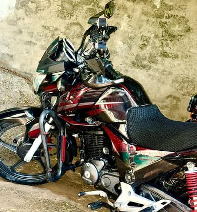CB 150 modified 10/10 condition like new tottly genuine