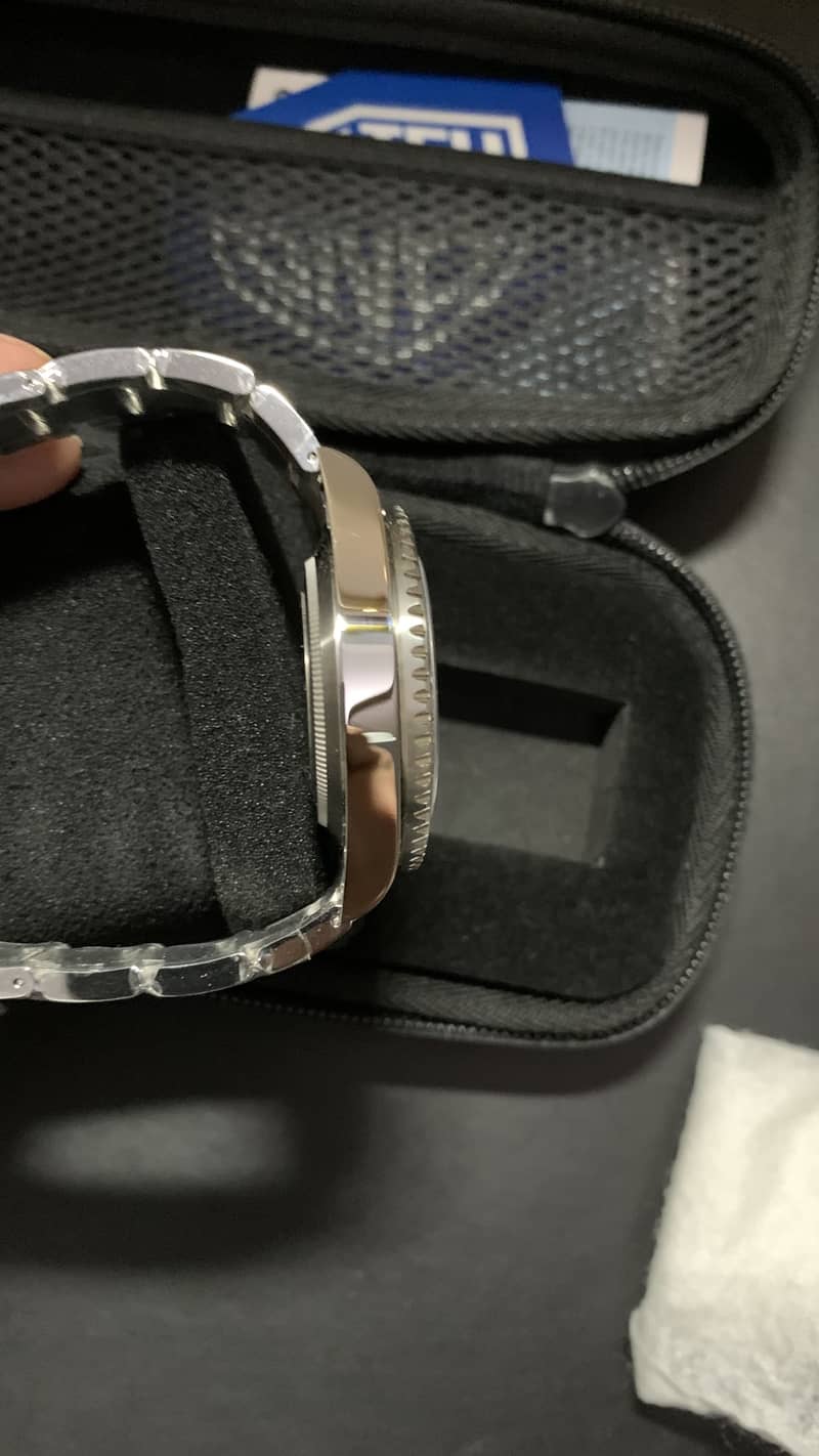 Watchdives 1