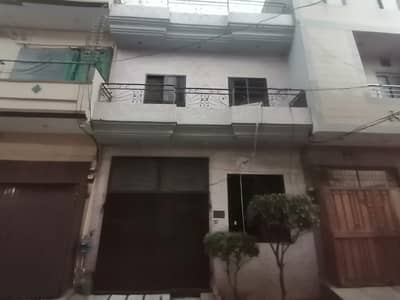 Marghzar Officers Colony - Block C House Sized 3 Marla For sale