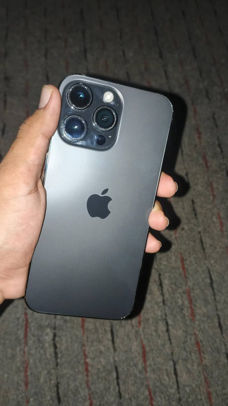Apple iPhone 14 Pro Max 3