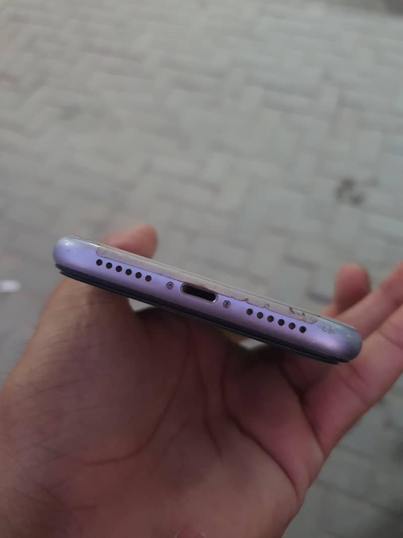 Apple iPhone 11 2