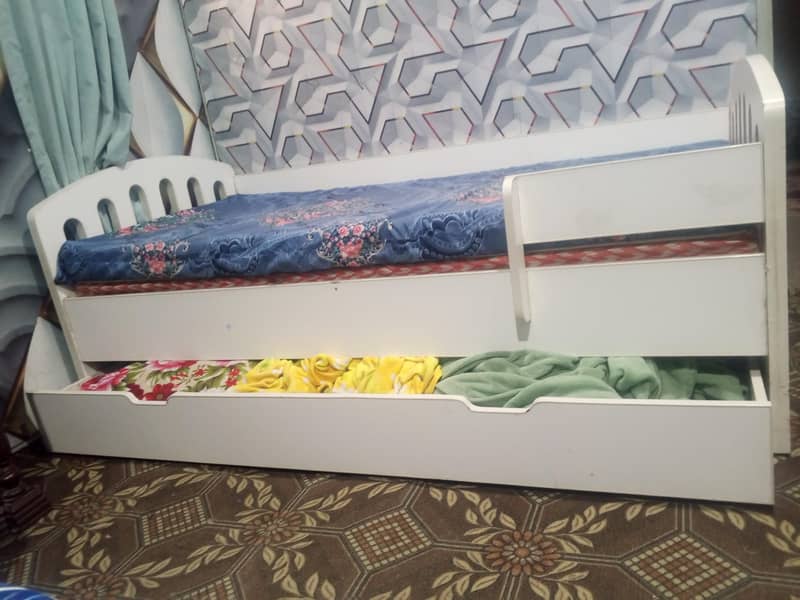 children bed 1