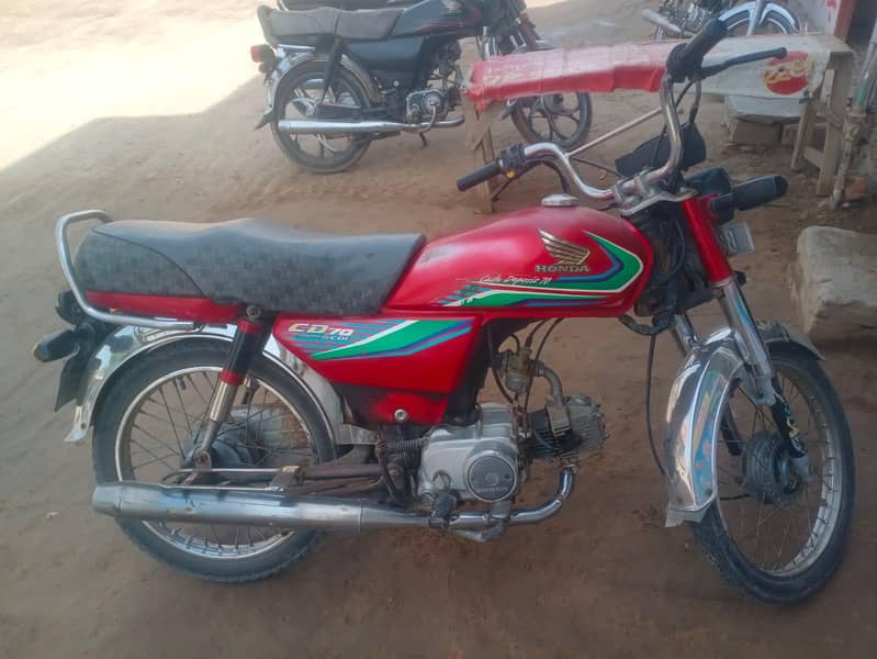 good condition CD70 2
