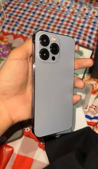 Apple iPhone 13 Pro