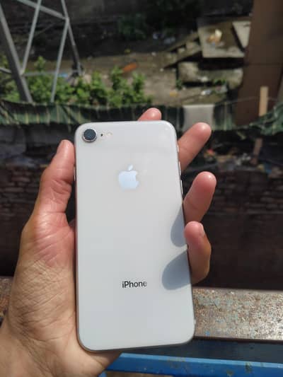 Apple iPhone 8