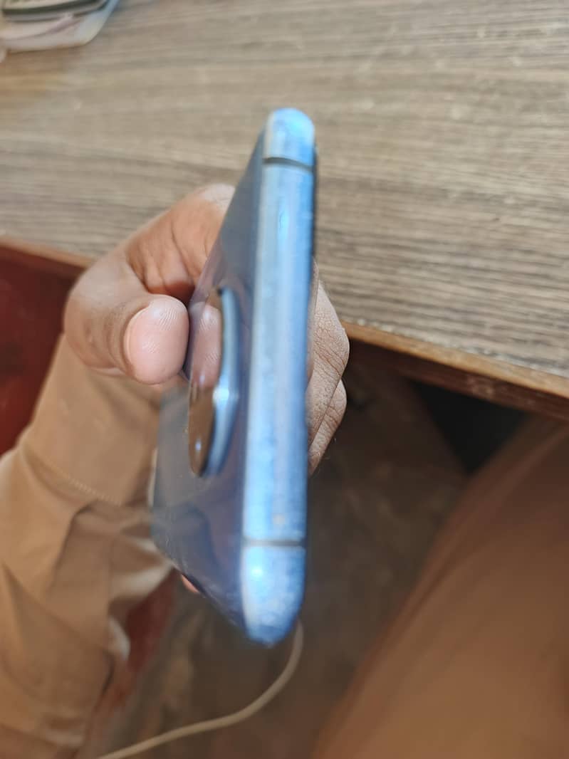 One Plus 7t 4