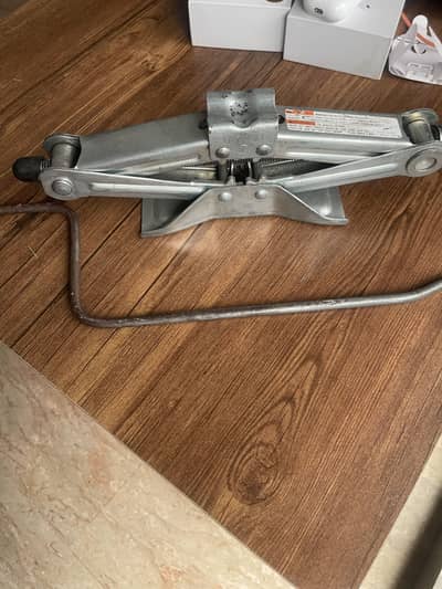 Japani car jack with rod