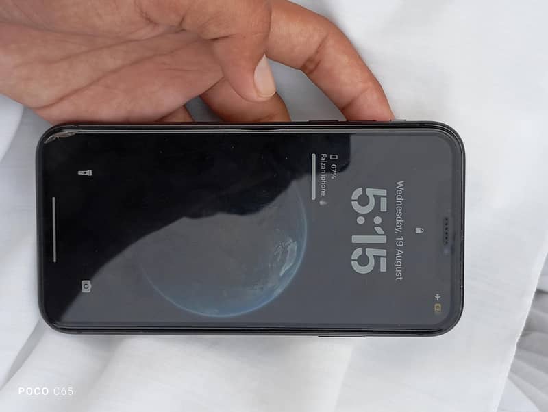 Apple iPhone 11 3