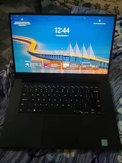 Dell Precision 5520–Core i7 6| Quadro M1200 4GB | 16GB RAM | 256GB SSD