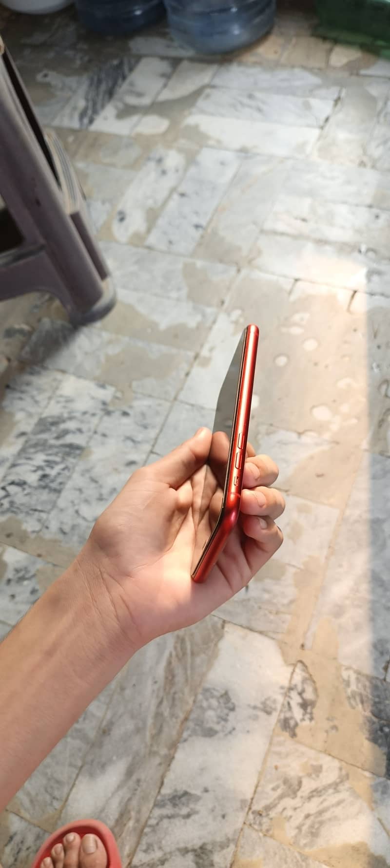 Apple iPhone 11 3