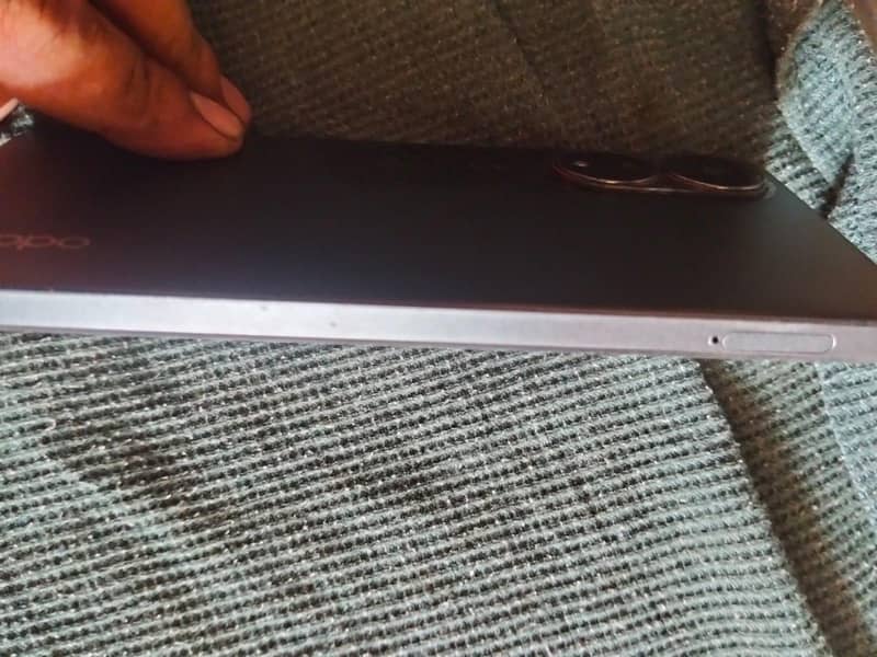 OPPO A78 1