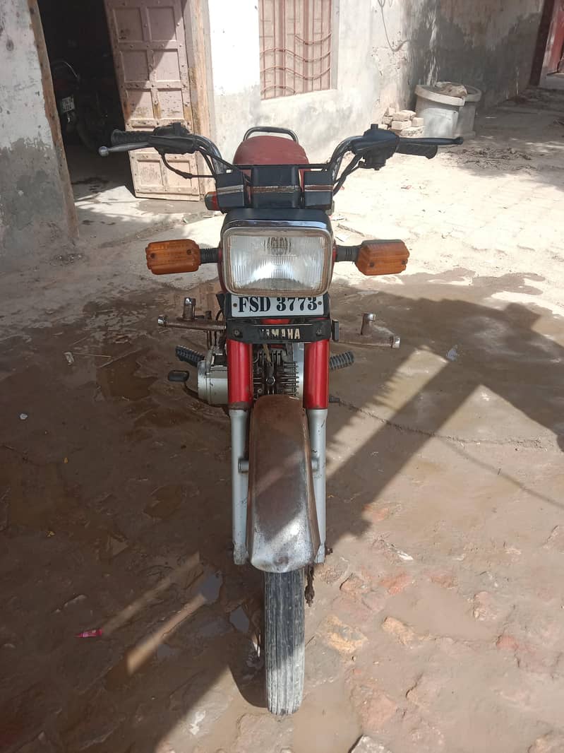 Yamaha 1