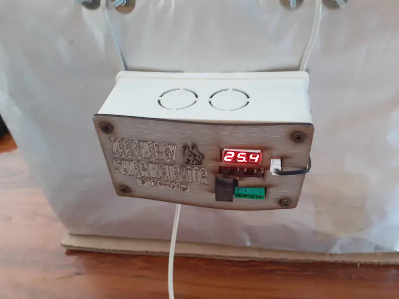 incubator for sale — photo 3